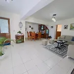 Hilltop House * Sarande