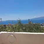Holiday home Hilltop House *