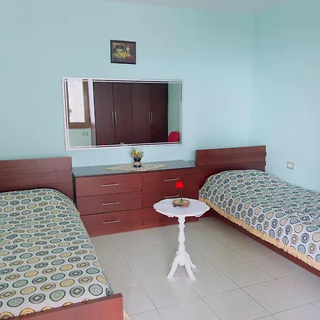 Dom wakacyjny Hilltop House Saranda