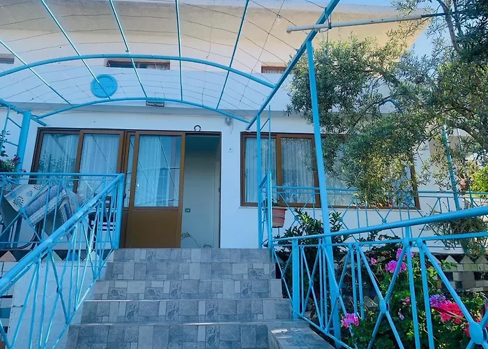 Hilltop House Saranda