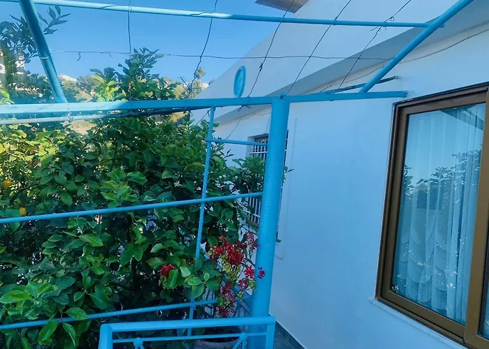 Hilltop House * Saranda