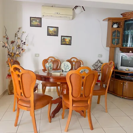 Hilltop House בית נופש