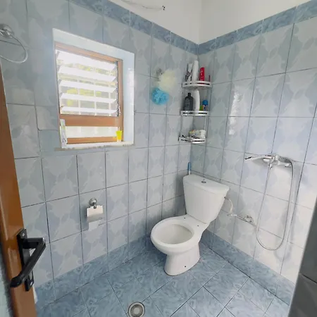 Hilltop House 펜션